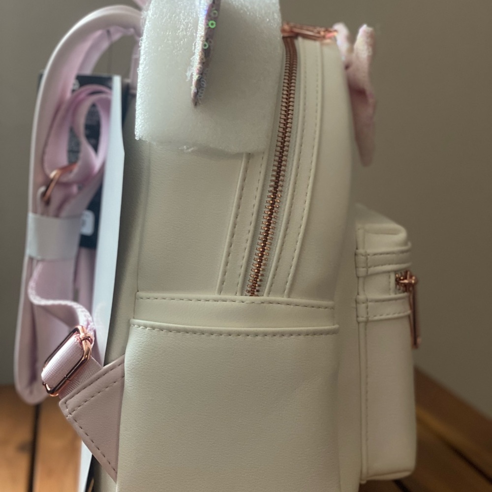 Loungefly Backpack Minnie White Pink Sequin - Picture 3 of 6